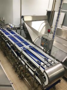 Belt Conveyors - INOX - CMP s.r.l. Designed and manufactured in the Italian plants of Inox | Cmp srl of Latina